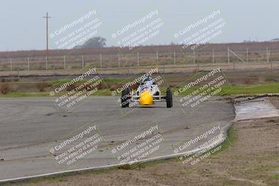 media/Jan-15-2023-CalClub SCCA (Sun) [[40bbac7715]]/Group 5/Qualifying (Sweeper)/